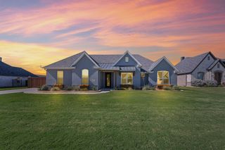 9105 Hidden Pond Street, Justin, TX 76247