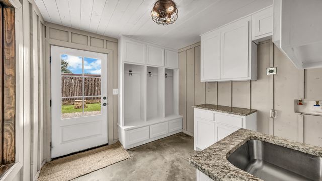 1060 Young Bend Road, Brock, TX 76087