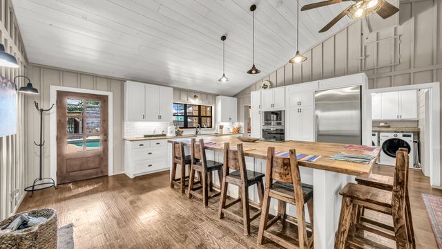 1060 Young Bend Road, Brock, TX 76087