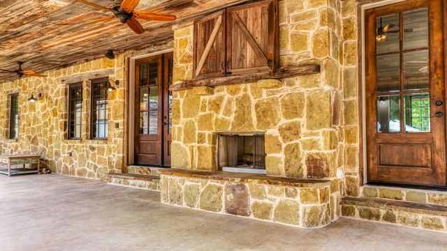 1060 Young Bend Road, Brock, TX 76087