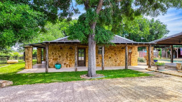 1060 Young Bend Road, Brock, TX 76087