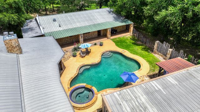 1060 Young Bend Road, Brock, TX 76087