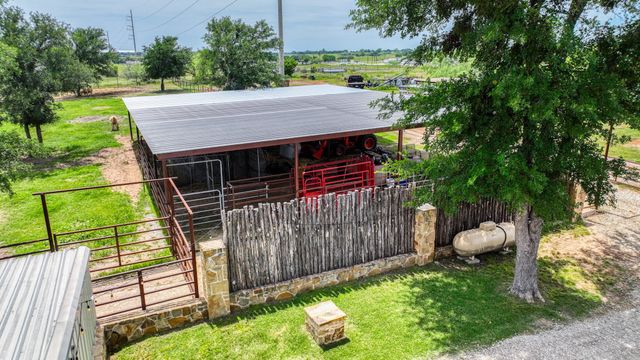 1060 Young Bend Road, Brock, TX 76087