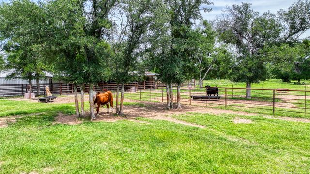 1060 Young Bend Road, Brock, TX 76087