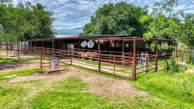 1060 Young Bend Road, Brock, TX 76087