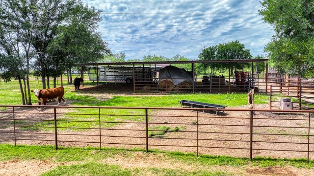 1060 Young Bend Road, Brock, TX 76087