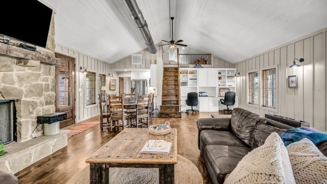 1060 Young Bend Road, Brock, TX 76087