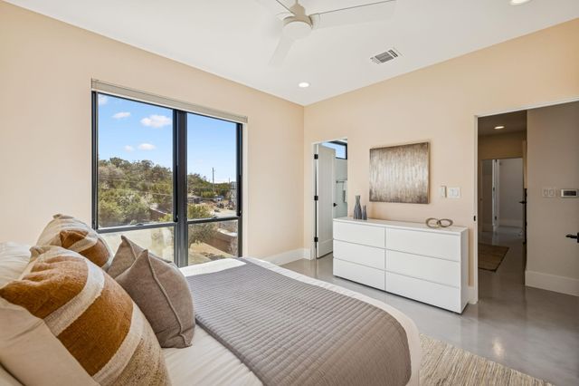 1521 Chipmunk RD, Austin, TX 78734