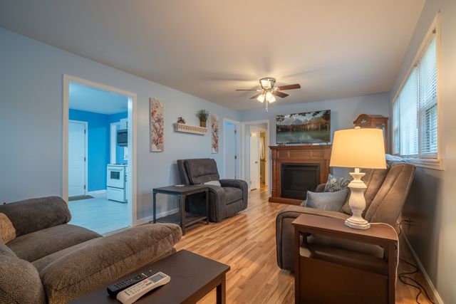 502 N Main St, Loretto, TN 38469