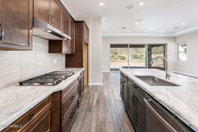 6068 N 207TH Drive, Buckeye, AZ 85396