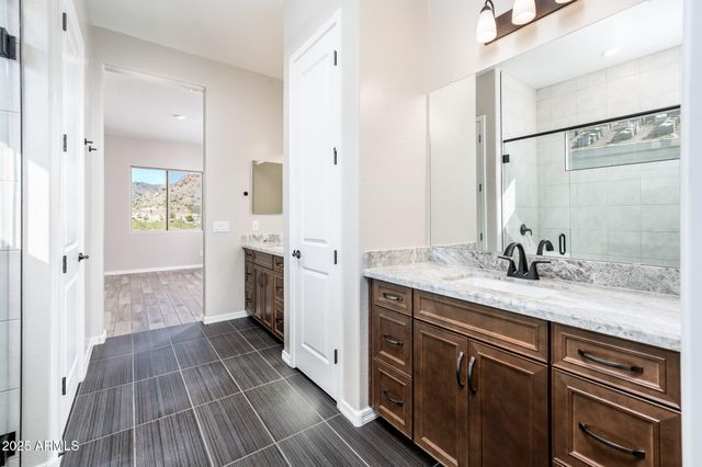 6068 N 207TH Drive, Buckeye, AZ 85396