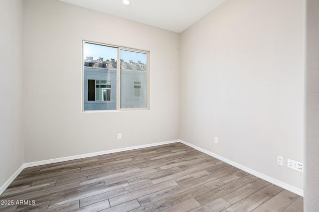 6068 N 207TH Drive, Buckeye, AZ 85396