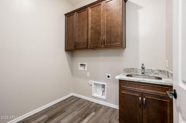 6068 N 207TH Drive, Buckeye, AZ 85396