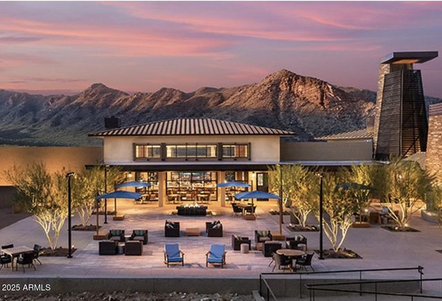 6068 N 207TH Drive, Buckeye, AZ 85396