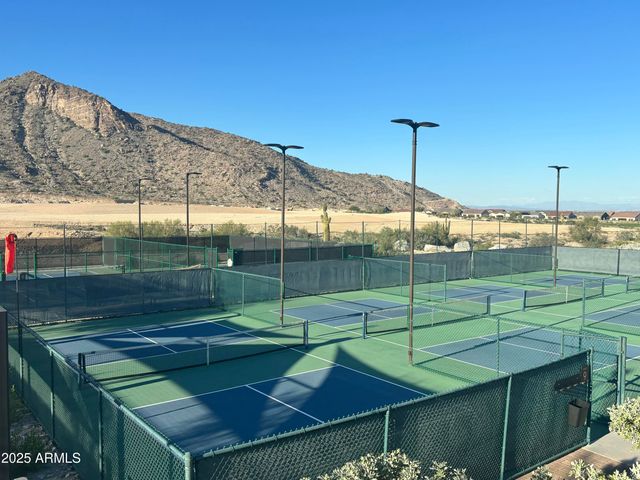 6068 N 207TH Drive, Buckeye, AZ 85396