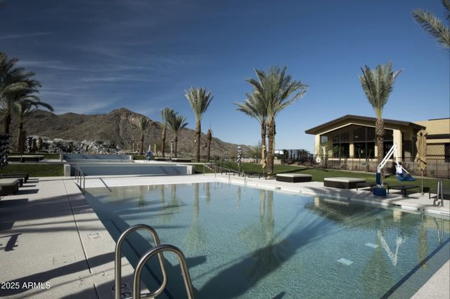 6068 N 207TH Drive, Buckeye, AZ 85396