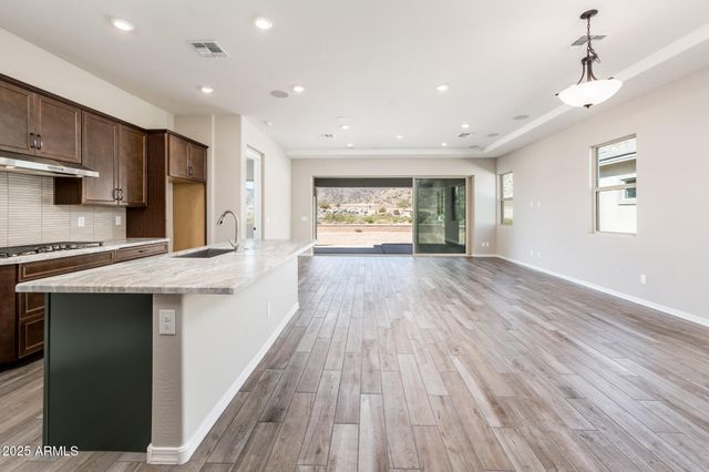 6068 N 207TH Drive, Buckeye, AZ 85396