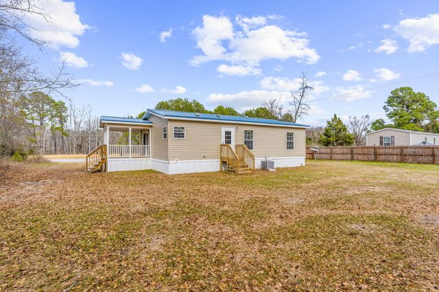 325 Beulah Tabernacle Drive, Saint Stephen, SC 29479