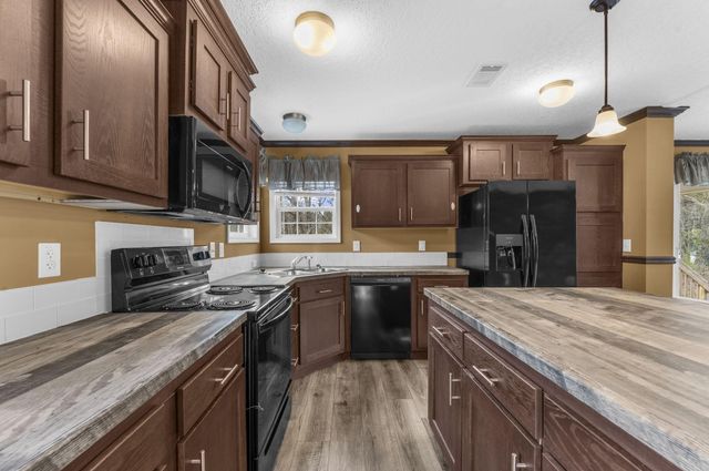 325 Beulah Tabernacle Drive, Saint Stephen, SC 29479