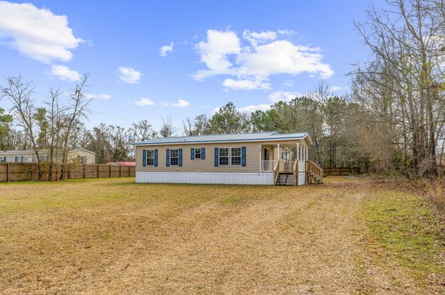 325 Beulah Tabernacle Drive, Saint Stephen, SC 29479