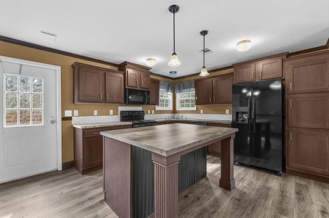 325 Beulah Tabernacle Drive, Saint Stephen, SC 29479