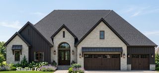 8709 NW Creekside Drive, Johnston, IA 50131