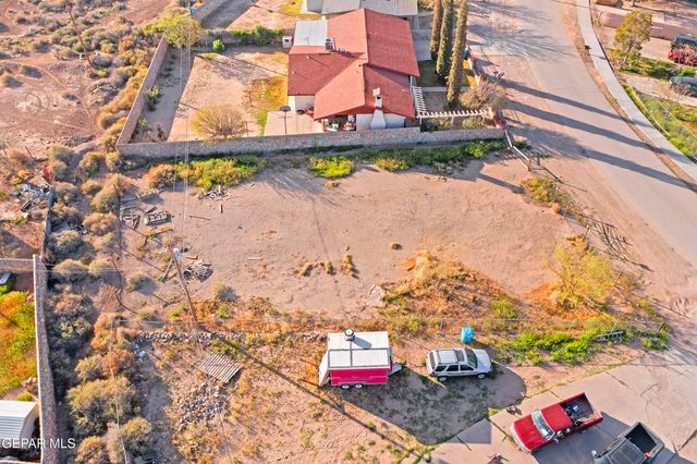 10213 Celedon Circle, Socorro, TX 79927