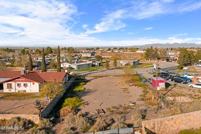 10213 Celedon Circle, Socorro, TX 79927