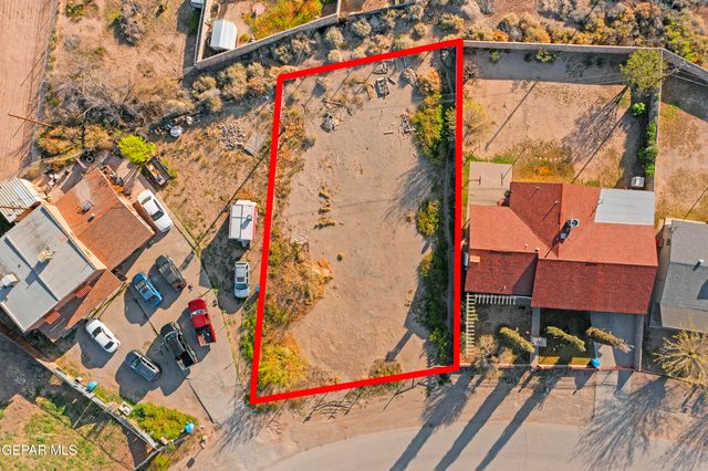 10213 Celedon Circle, Socorro, TX 79927