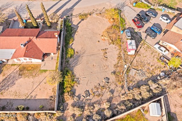 10213 Celedon Circle, Socorro, TX 79927
