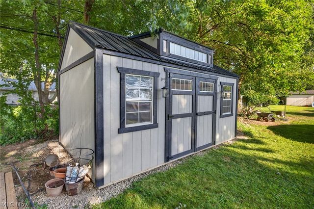 6221 Cedarwood Road, Mentor, OH 44060