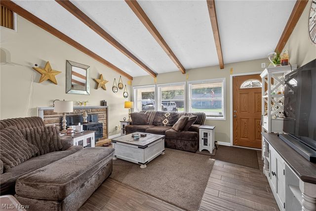 6221 Cedarwood Road, Mentor, OH 44060