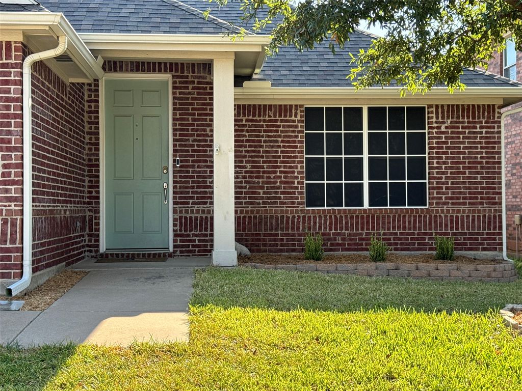 8108 Ruse Springs Lane, Fort Worth, TX 76131 — photo 2