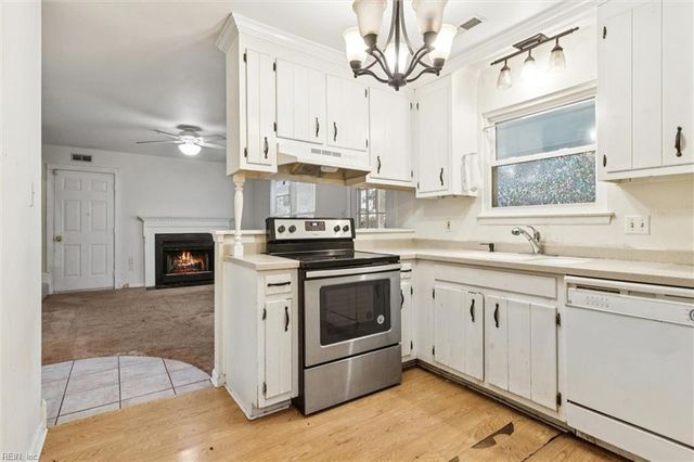 706 Lateen CT, Newport News, VA 23608
