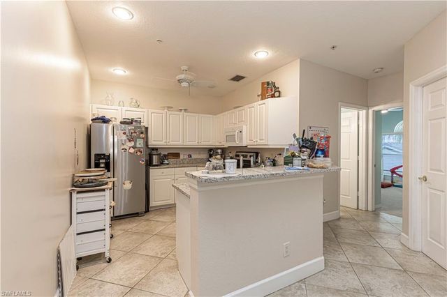 2120 CAY LAGOON DR 222, Naples, FL 34109