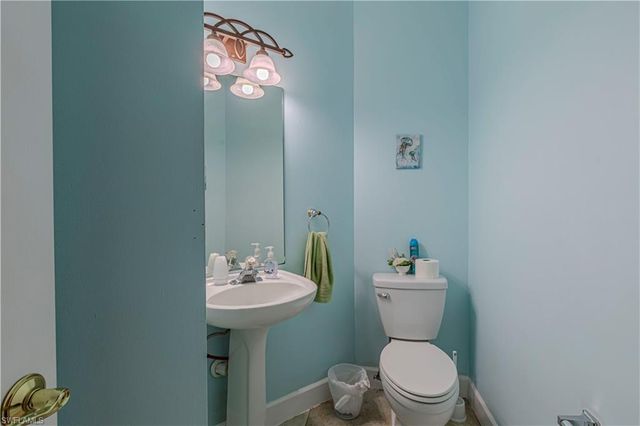 2120 CAY LAGOON DR 222, Naples, FL 34109