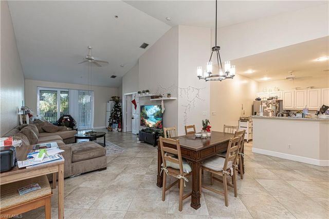 2120 CAY LAGOON DR 222, Naples, FL 34109