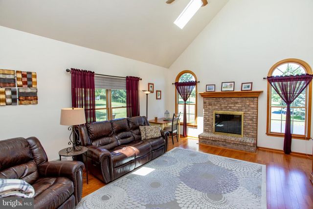 3 DANBERRY DRIVE, Ringoes, NJ 08551
