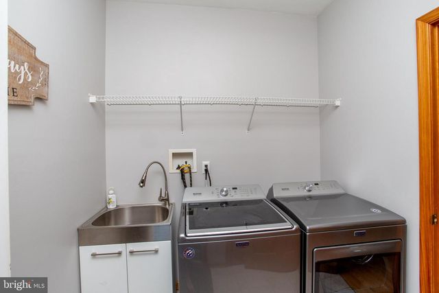 3 DANBERRY DRIVE, Ringoes, NJ 08551