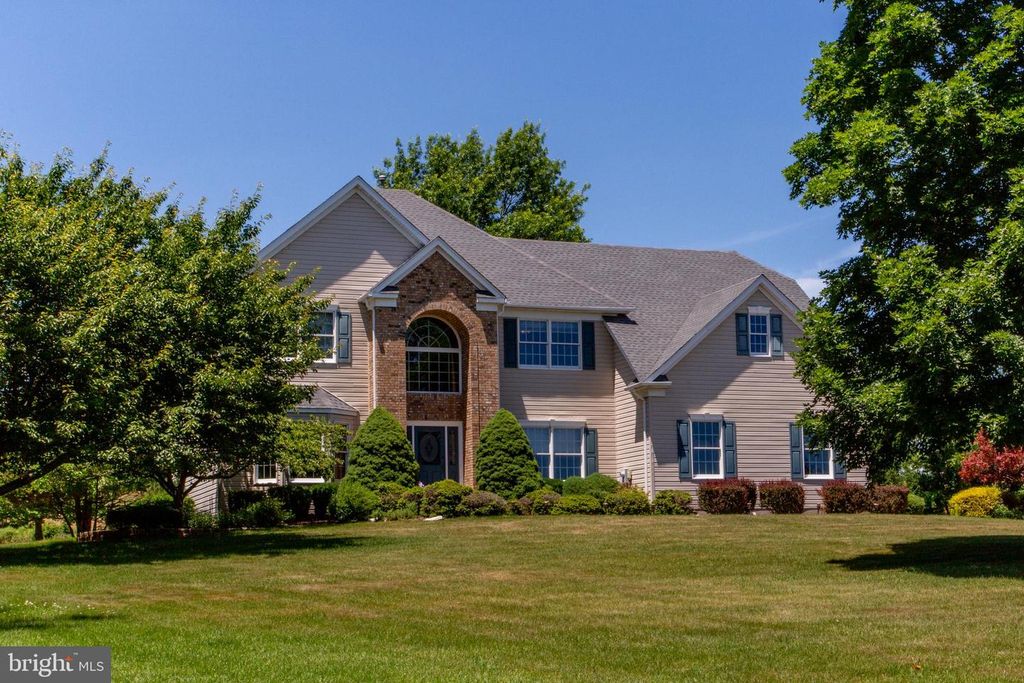 3 DANBERRY DRIVE, Ringoes, NJ 08551