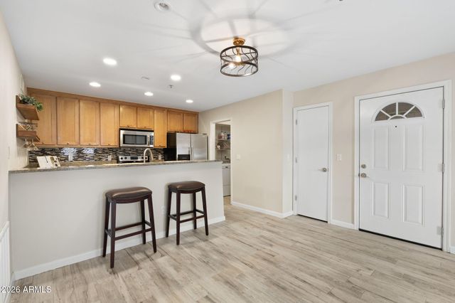 4704 E PARADISE VILLAGE Parkway N 101, Phoenix, AZ 85032