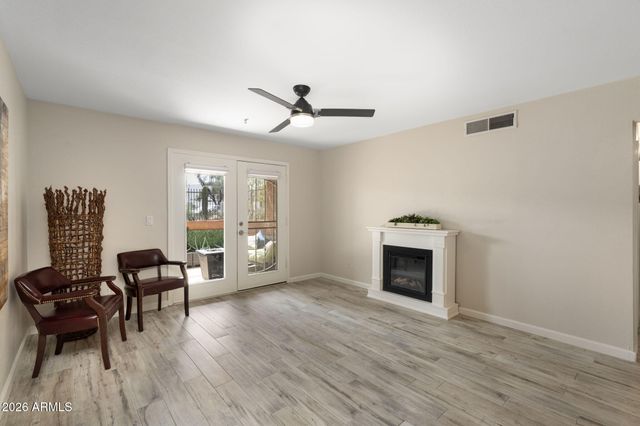 4704 E PARADISE VILLAGE Parkway N 101, Phoenix, AZ 85032