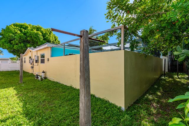 3611 NW 40TH Court, Lauderdale Lakes, FL 33309