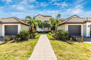 5711 PALMER CIRCLE 206, Lakewood Ranch, FL 34211
