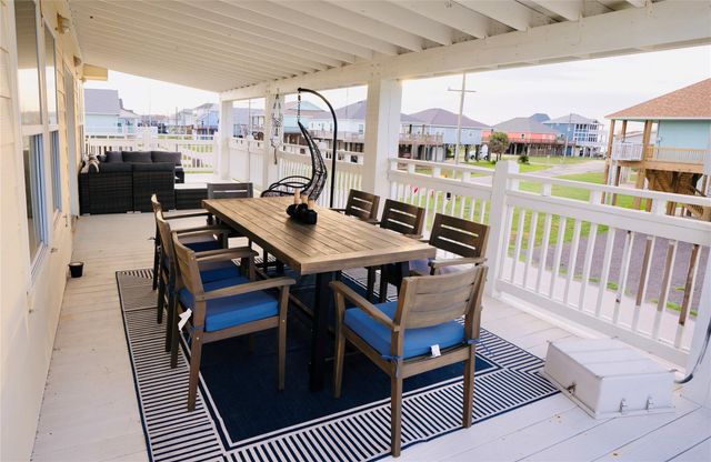 2599 Breaker Drive, Bolivar Peninsula, TX 77650