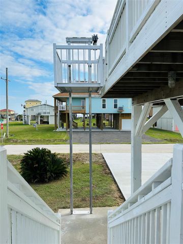 2599 Breaker Drive, Bolivar Peninsula, TX 77650