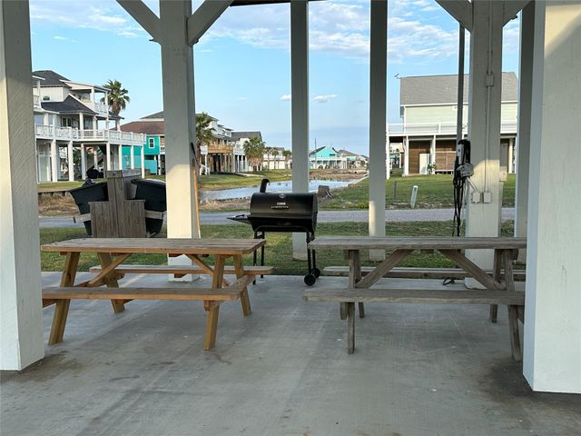 2599 Breaker Drive, Bolivar Peninsula, TX 77650