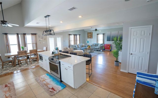 2599 Breaker Drive, Bolivar Peninsula, TX 77650