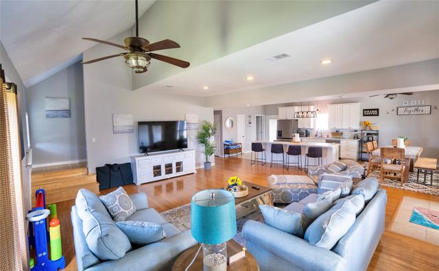 2599 Breaker Drive, Bolivar Peninsula, TX 77650