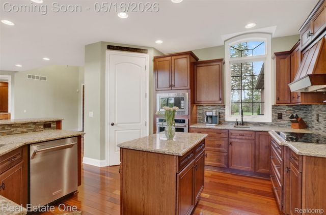 60675 Pontiac Trail, Lyon Charter Township, MI 48165